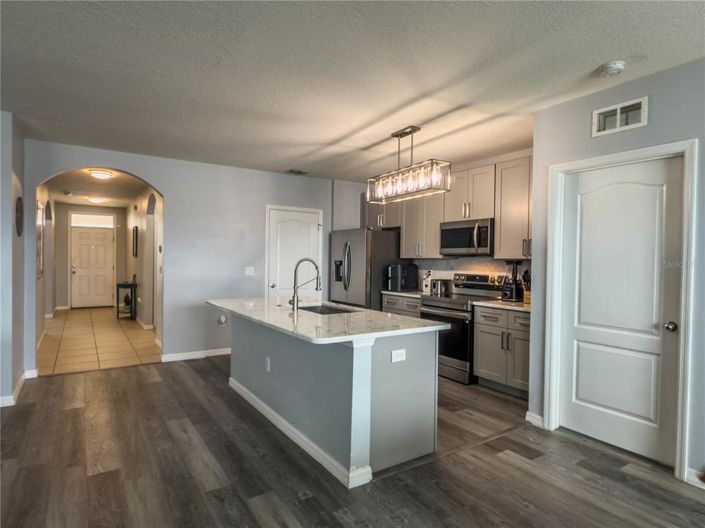 Image No.13-3 Bed Property for sale