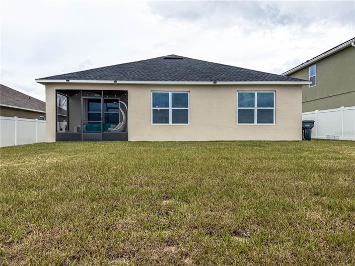 Image No.24-3 Bed Property for sale