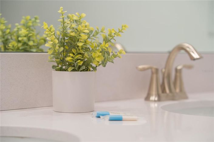 Image No.32-4 Bed Townhouse for sale