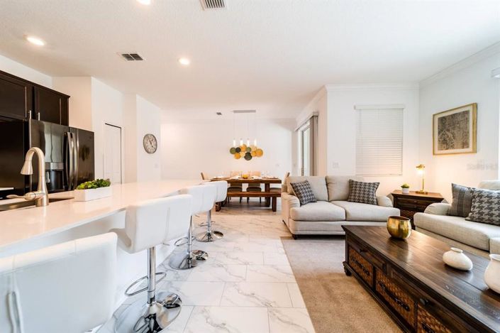 Image No.21-4 Bed Townhouse for sale