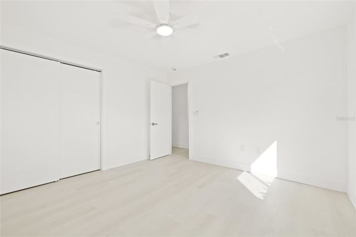 Image No.25-3 Bed Property for sale