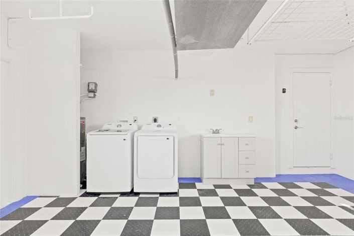 Image No.33-3 Bed Property for sale