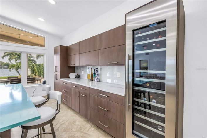 Image No.17-3 Bed Property for sale