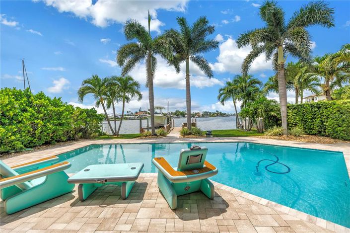 Image No.23-3 Bed Property for sale