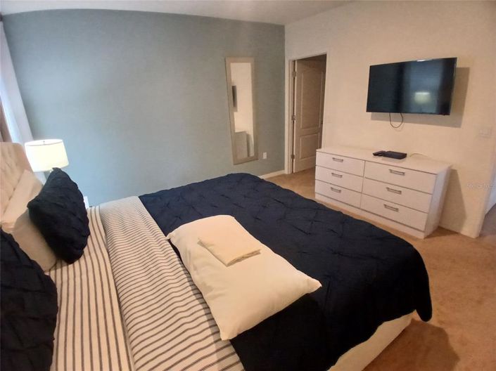 Image No.40-5 Bed Property for sale