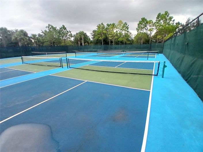 Image No.65-5 Bed Property for sale