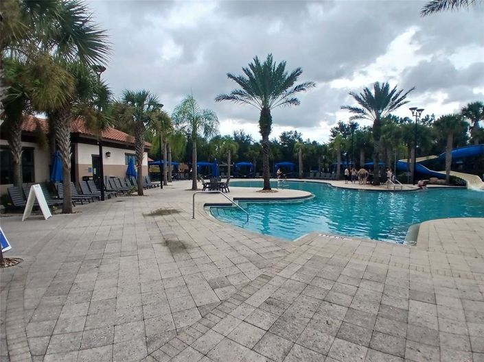 Image No.71-5 Bed Property for sale