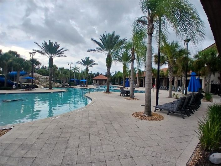 Image No.85-5 Bed Property for sale