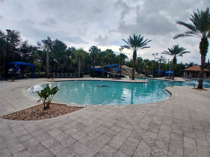 Image No.86-5 Bed Property for sale