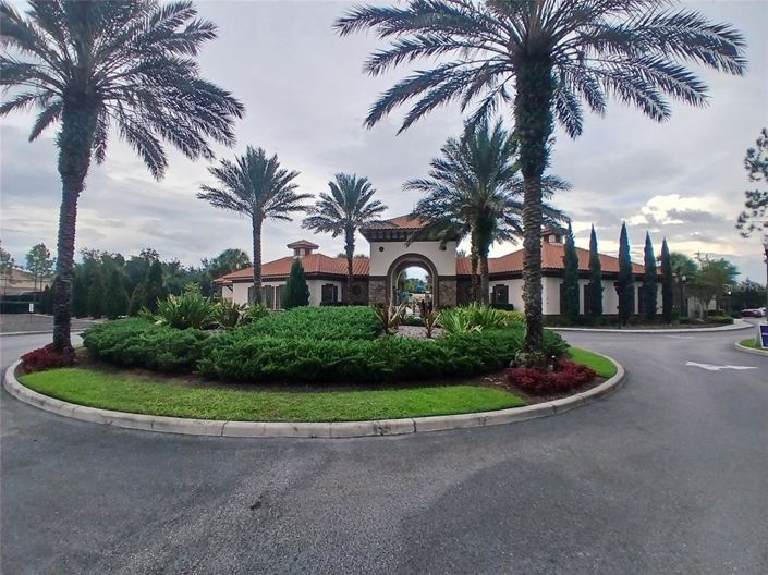 Image No.95-5 Bed Property for sale