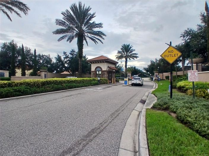 Image No.99-5 Bed Property for sale