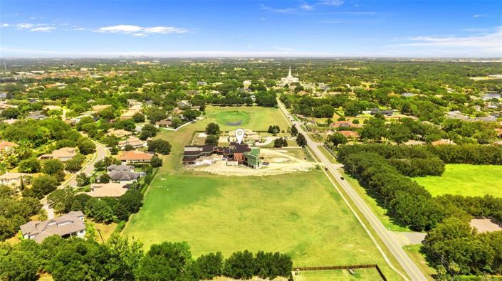 Image No.7-9 Bed Property for sale