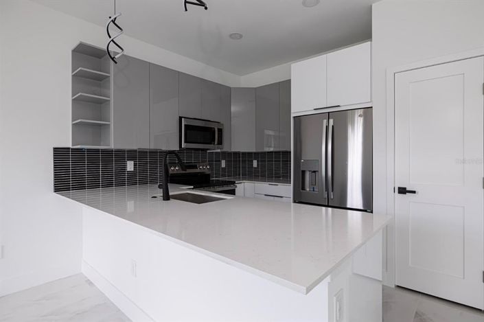 Image No.4-3 Bed Townhouse for sale