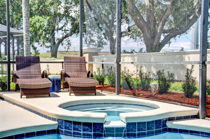 Image No.37-5 Bed Property for sale