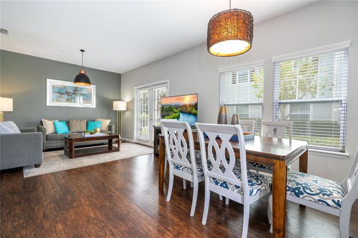 Image No.17-4 Bed Townhouse for sale