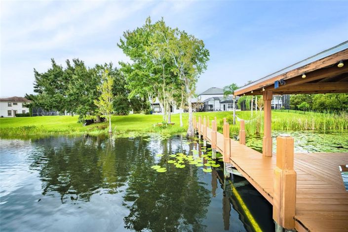 Image No.10-5 Bed Property for sale