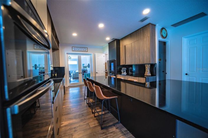 Image No.29-5 Bed Property for sale