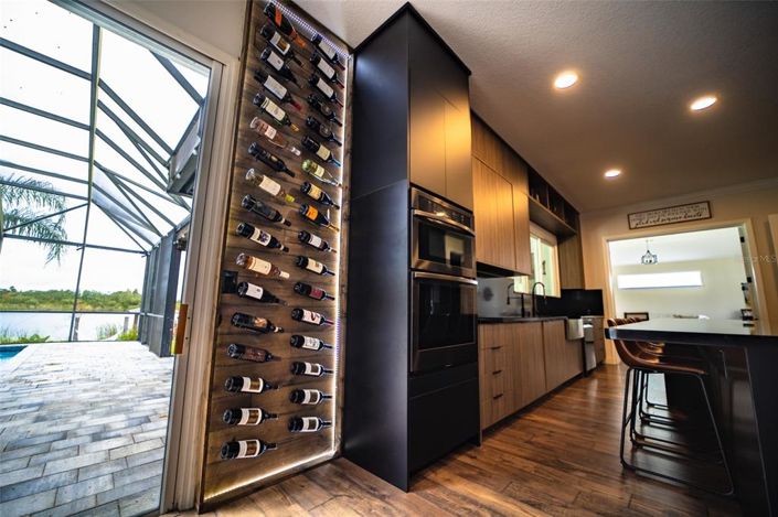 Image No.30-5 Bed Property for sale