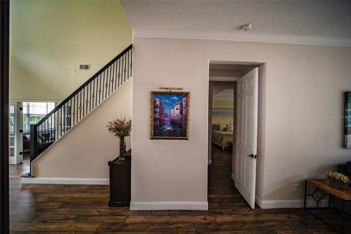 Image No.50-5 Bed Property for sale