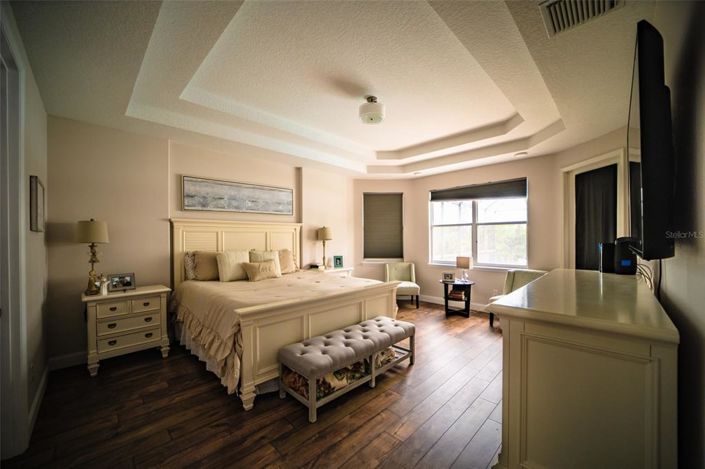 Image No.53-5 Bed Property for sale