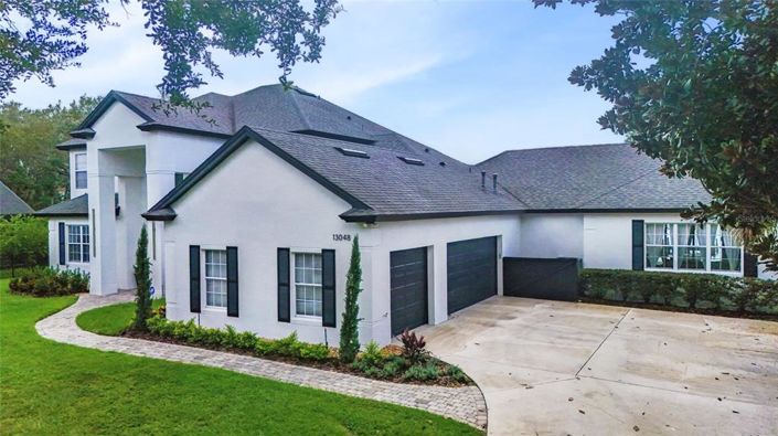 Image No.6-5 Bed Property for sale