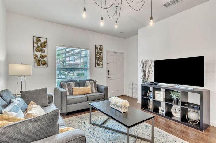 Image No.3-3 Bed Townhouse for sale