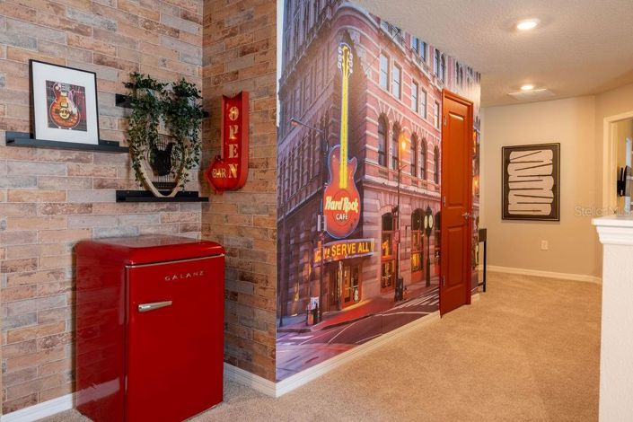 Image No.32-7 Bed Property for sale