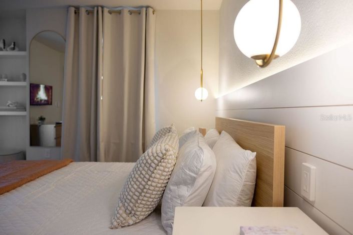 Image No.74-7 Bed Property for sale