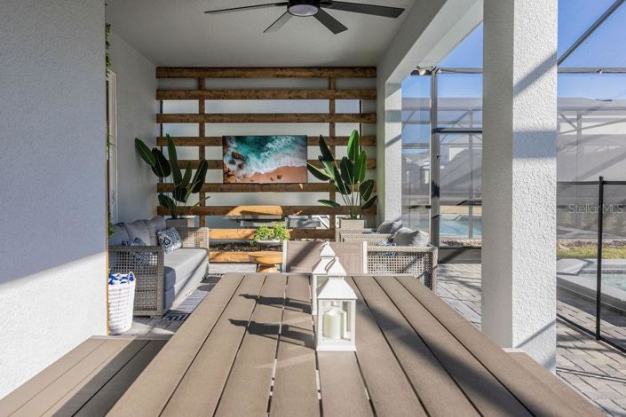 Image No.87-7 Bed Property for sale