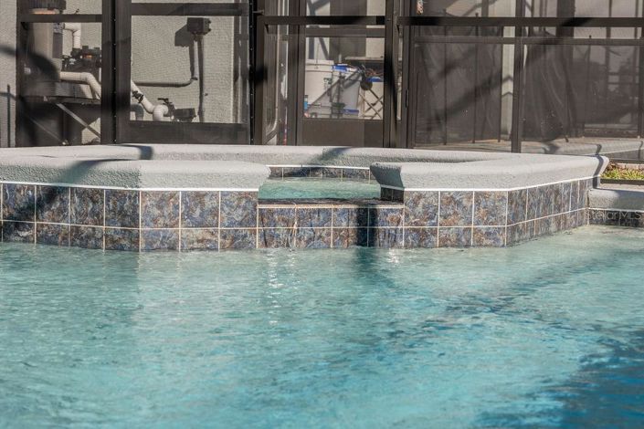 Image No.90-7 Bed Property for sale