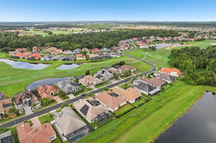 Image No.67-4 Bed Property for sale