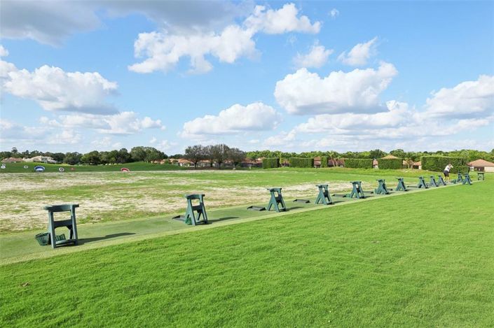 Image No.80-4 Bed Property for sale