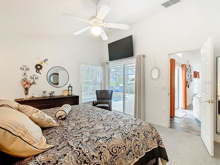 Image No.12-4 Bed Property for sale