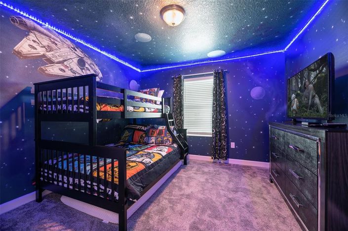 Image No.15-4 Bed Townhouse for sale