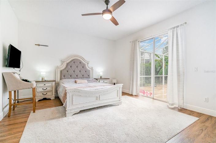 Image No.32-Propriété de 4 chambres à vendre à Orlando