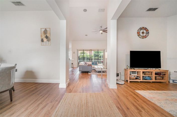 Image No.6-Propriété de 4 chambres à vendre à Orlando