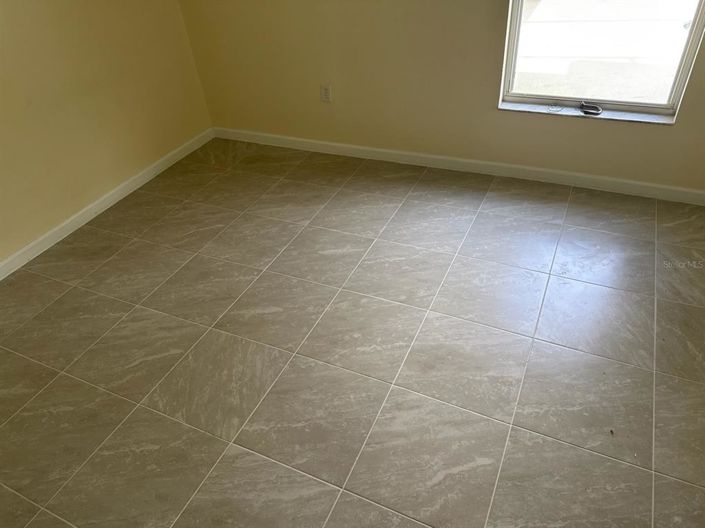 Image No.16-3 Bed Property for sale