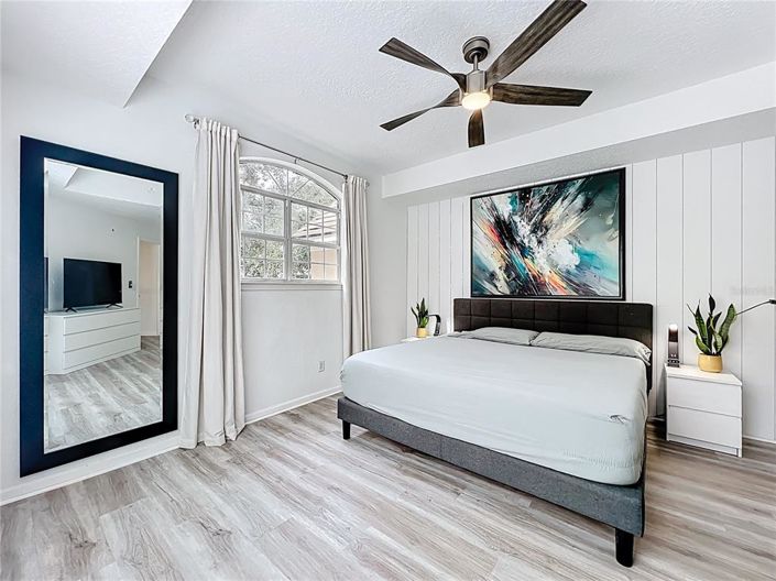 Image No.18-3 Bed Property for sale