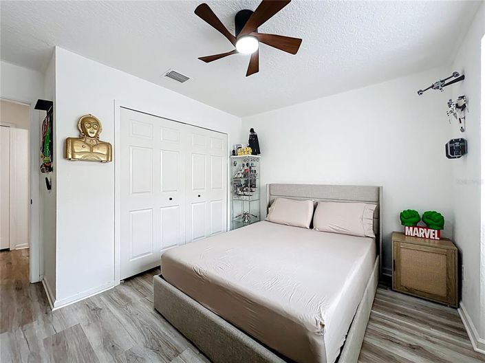 Image No.24-3 Bed Property for sale