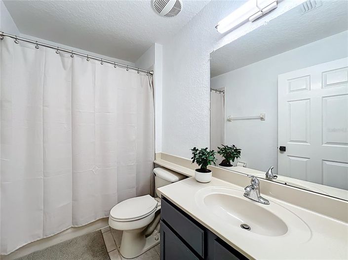 Image No.25-3 Bed Property for sale