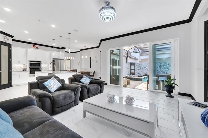 Image No.33-4 Bed Property for sale