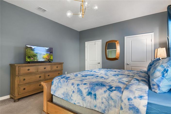 Image No.28-8 Bed Property for sale