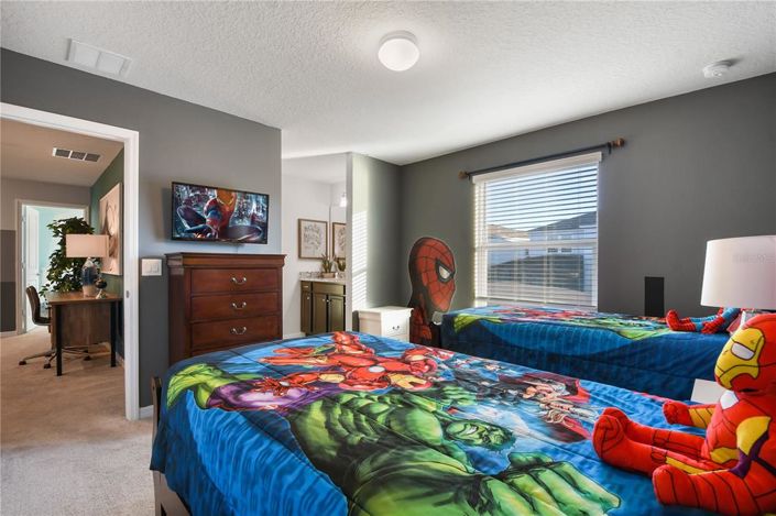 Image No.37-8 Bed Property for sale