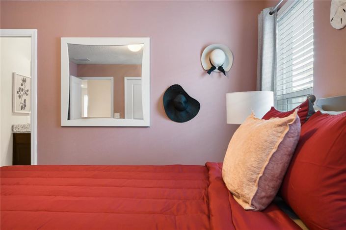 Image No.45-8 Bed Property for sale