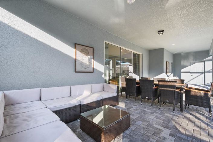 Image No.61-8 Bed Property for sale