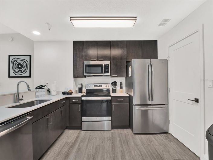 Image No.10-3 Bed Property for sale