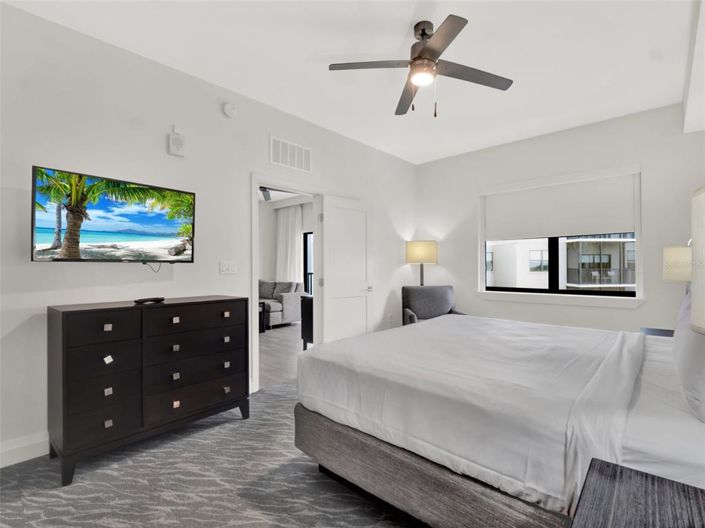 Image No.17-3 Bed Property for sale