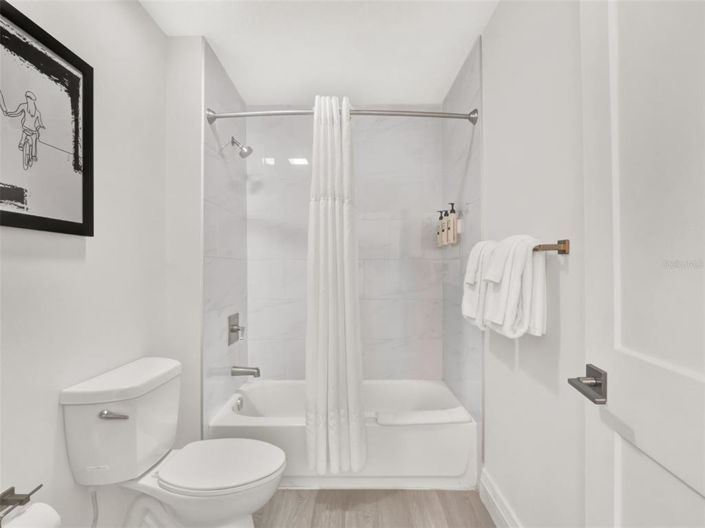 Image No.22-3 Bed Property for sale