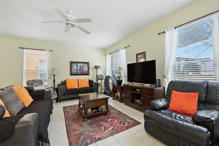 Image No.7-4 Bed Property for sale