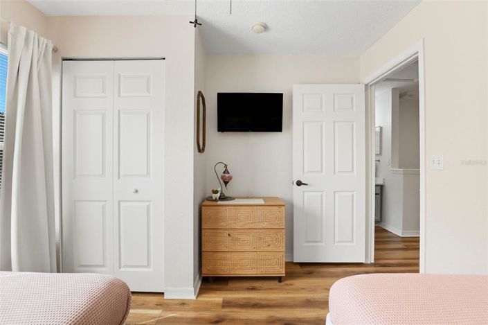 Image No.26-4 Bed Townhouse for sale